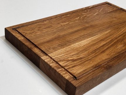 Ξύλινος δίσκος σερβιρίσματος από δρυ με αυλάκι 500x500x500 εκ.